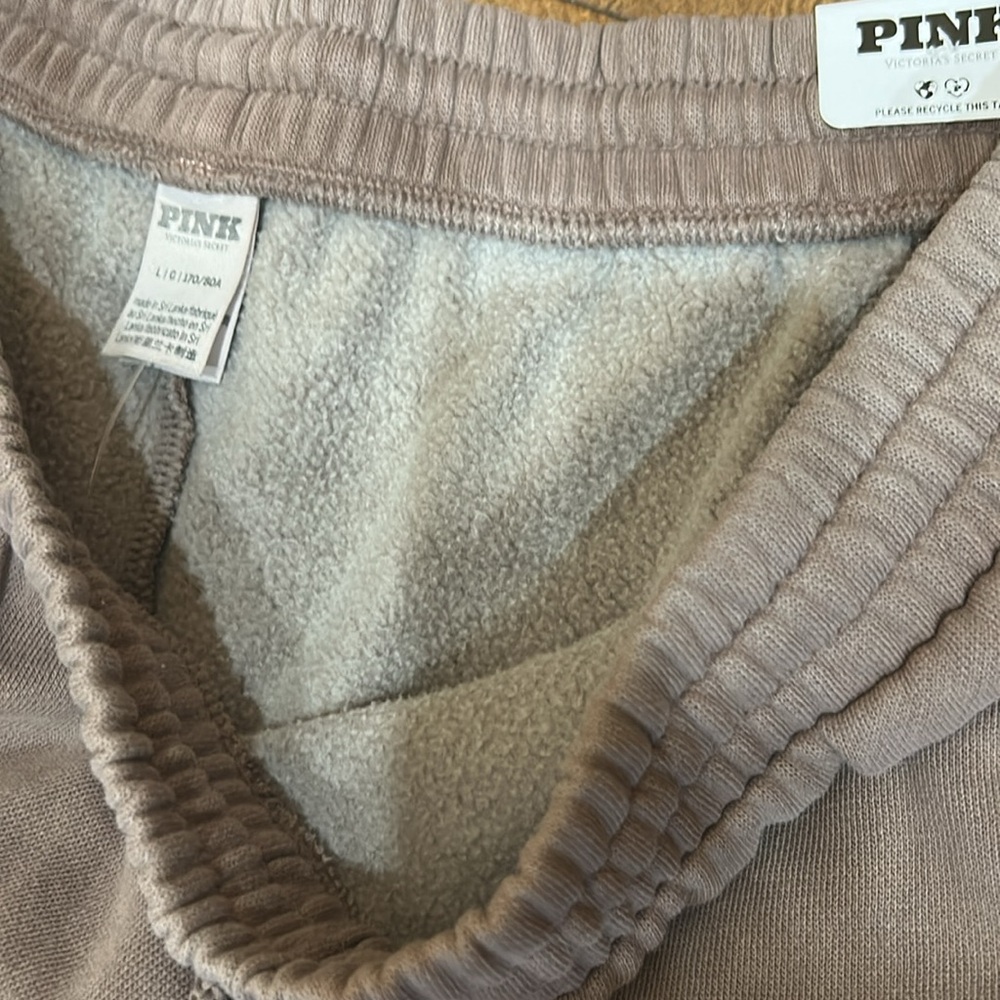 🧊PINK Iced Coffee Jogger Sweatpants Large NWT Ivy League Victoria Secret - Picture 8 of 11